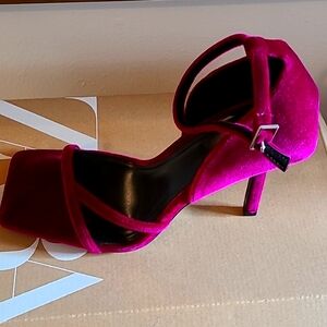 Heeled Velvet Fuchsia Sandles